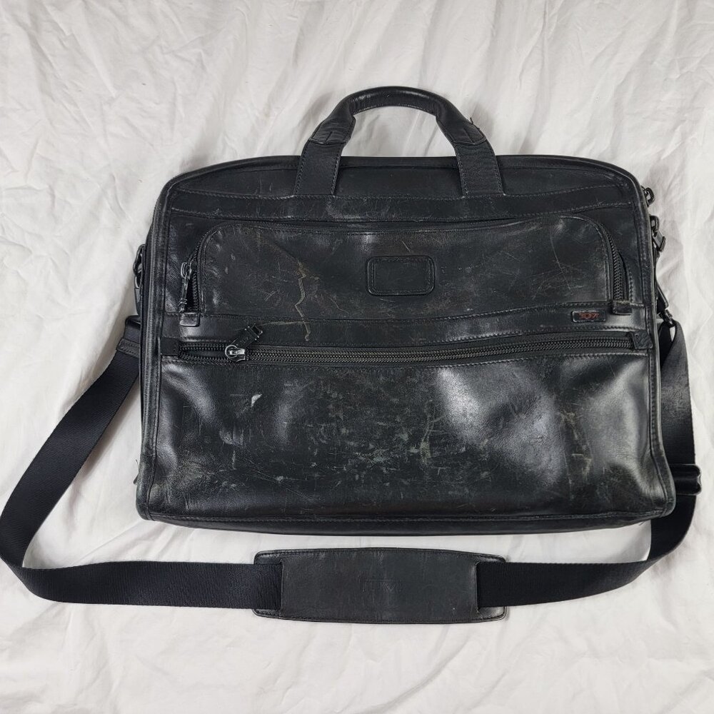 Tumi Alpha Slim Large Screen Portfolio Leather Briefcase Laptop 96111DH
